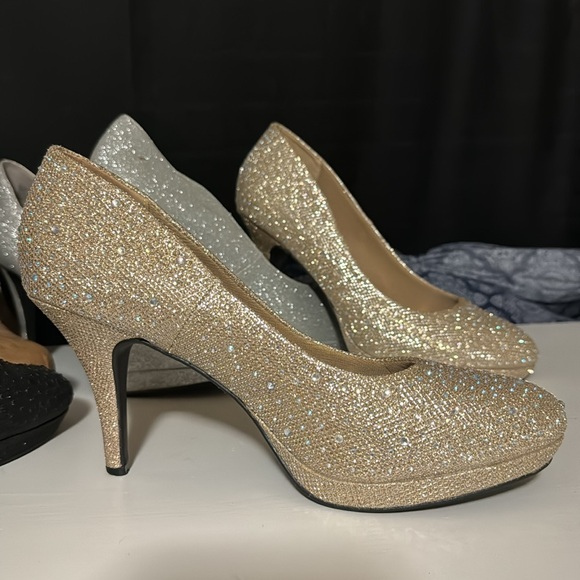 These heels are ....beautiful and fun to walk in.  Definitely a head turner. - Picture 6 of 7